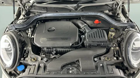 Thumbnail image for the Mini Hatch 1.5 Cooper Sport   Steptronic