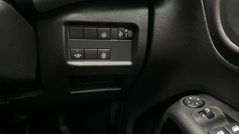 Thumbnail image for the Citroën C5 Aircross 1.2 PureTech Shine