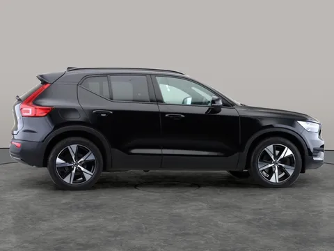 Thumbnail image for the Volvo XC40 1.5h T5 Twin Engine Recharge 10.7kWh R-Design   Plug-in