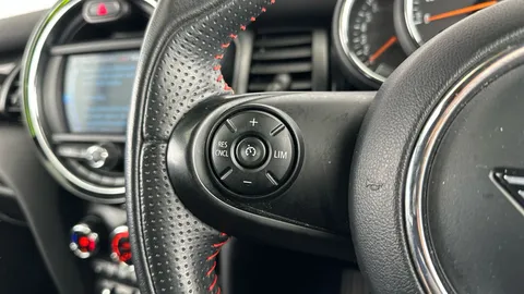 Thumbnail image for the Mini Hatch 1.5 Cooper Sport   Steptronic