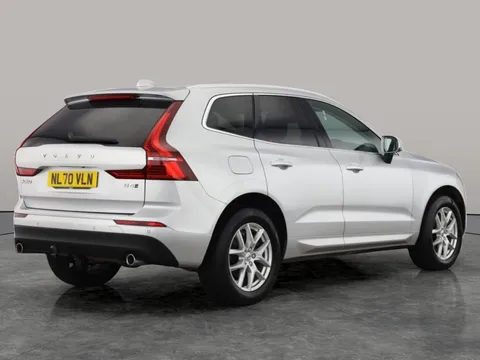 Thumbnail image for the Volvo XC60 2.0 B4 MHEV Momentum    AWD