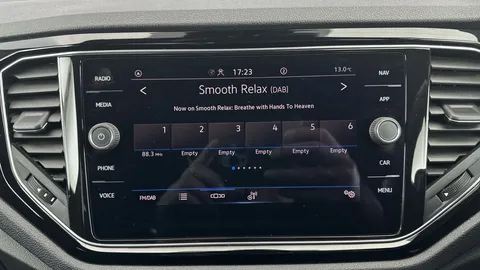 Thumbnail image for the Volkswagen T-Roc 1.5 TSI EVO Black Edition   DSG