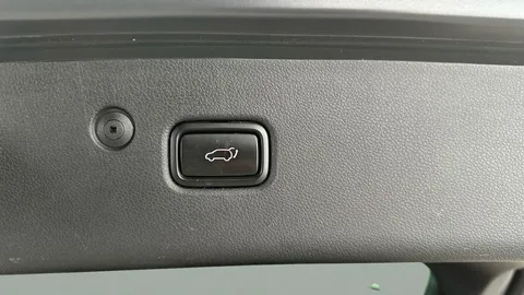 Thumbnail image for the Kia Sportage 1.6 CRDi MHEV GT-Line S    DCT AWD