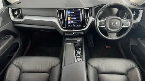 Thumbnail image for the Volvo XC60 2.0 B4 MHEV Momentum    AWD
