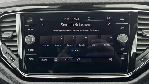 Thumbnail image for the Volkswagen T-Roc 1.5 TSI EVO Black Edition   DSG