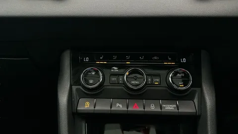 Thumbnail image for the Škoda Karoq 1.5 TSI ACT SportLine   DSG