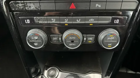 Thumbnail image for the Volkswagen T-Roc 1.5 TSI EVO Black Edition   DSG