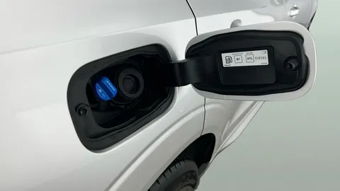 Thumbnail image for the Volvo XC60 2.0 B4 MHEV Momentum    AWD