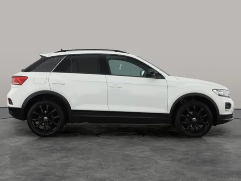 Thumbnail image for the Volkswagen T-Roc 1.5 TSI EVO Black Edition   DSG