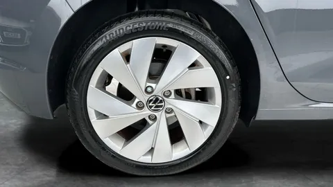 Thumbnail image for the Volkswagen Golf 1.5 eTSI MHEV Style    DSG