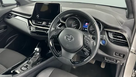 Thumbnail image for the Toyota C-HR 1.8 VVT-h GPF Design    CVT