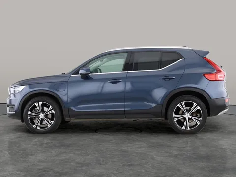 Thumbnail image for the Volvo XC40 1.5h T5 Twin Engine Recharge 10.7kWh Inscription   Plug-in