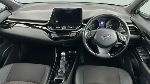 Thumbnail image for the Toyota C-HR 1.8 VVT-h GPF Design    CVT