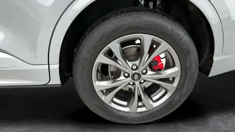 Thumbnail image for the Ford Kuga 2.5 EcoBoost Duratec 14.4kWh ST-Line   Plug-in  CVT