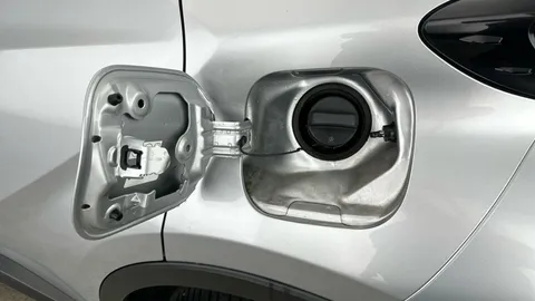 Thumbnail image for the Toyota C-HR 1.8 VVT-h GPF Design    CVT
