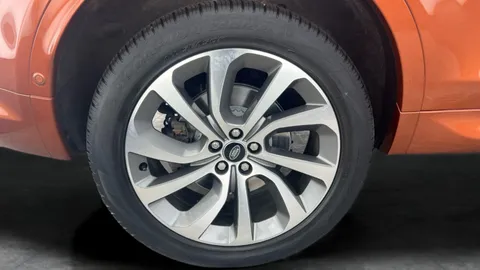 Thumbnail image for the Land Rover Discovery Sport 2.0 P250 MHEV R-Dynamic HSE   4WD