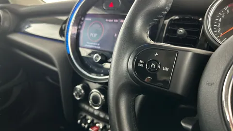 Thumbnail image for the Mini Hatch 1.5 Cooper Classic   Steptronic