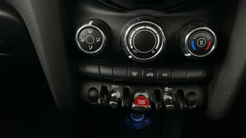 Thumbnail image for the Mini Hatch 1.5 Cooper Classic   Steptronic
