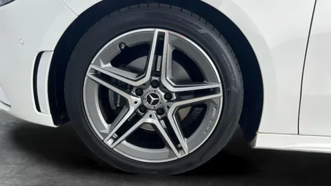 Thumbnail image for the Mercedes-Benz B Class 1.3 B180 AMG Line (Premium Plus 2)   7G-DCT