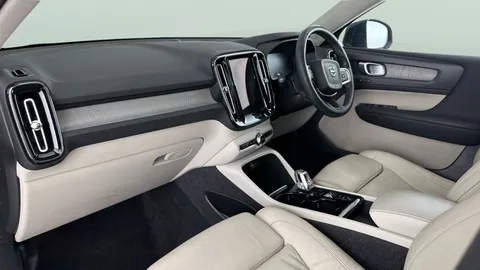 Thumbnail image for the Volvo XC40 1.5h T5 Twin Engine Recharge 10.7kWh Inscription Pro   Plug-in
