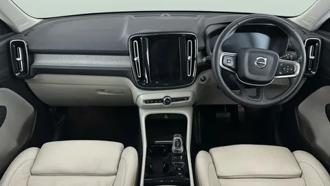 Thumbnail image for the Volvo XC40 1.5h T5 Twin Engine Recharge 10.7kWh Inscription Pro   Plug-in