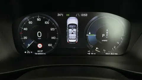 Thumbnail image for the Volvo XC40 1.5h T5 Twin Engine Recharge 10.7kWh Inscription Pro   Plug-in