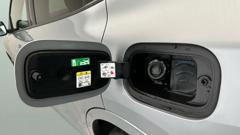 Thumbnail image for the Ford Kuga 2.5 EcoBoost Duratec 14.4kWh ST-Line   Plug-in  CVT