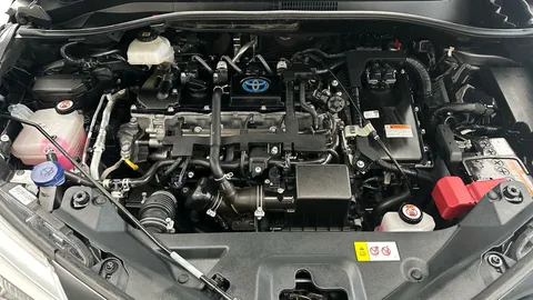 Thumbnail image for the Toyota C-HR 1.8 VVT-h GPF Design    CVT
