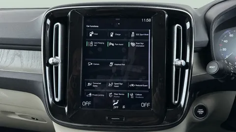 Thumbnail image for the Volvo XC40 1.5h T5 Twin Engine Recharge 10.7kWh Inscription   Plug-in