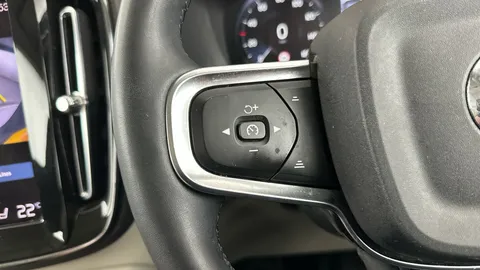 Thumbnail image for the Volvo XC40 1.5h T5 Twin Engine Recharge 10.7kWh Inscription Pro   Plug-in