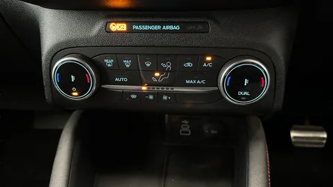 Thumbnail image for the Ford Kuga 2.5 EcoBoost Duratec 14.4kWh ST-Line   Plug-in  CVT