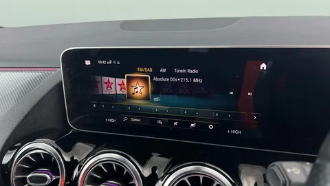 Thumbnail image for the Mercedes-Benz B Class 1.3 B180 AMG Line (Premium Plus 2)   7G-DCT