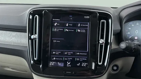 Thumbnail image for the Volvo XC40 1.5h T5 Twin Engine Recharge 10.7kWh Inscription Pro   Plug-in