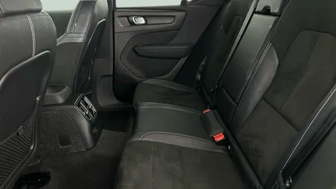 Thumbnail image for the Volvo XC40 1.5h T4 Recharge 10.7kWh R-Design   Plug-in