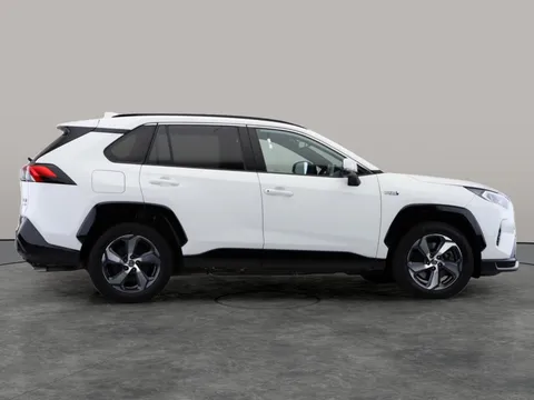 Thumbnail image for the Toyota RAV4 2.5 VVT 18.1kWh Design   Plug-in  CVT 4WD