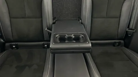 Thumbnail image for the Volvo XC40 1.5h T4 Recharge 10.7kWh R-Design   Plug-in