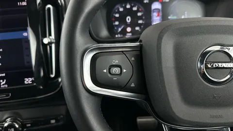 Thumbnail image for the Volvo XC40 1.5h T4 Recharge 10.7kWh R-Design   Plug-in