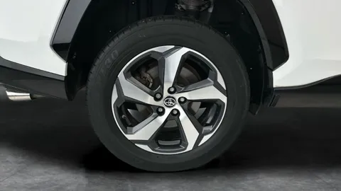 Thumbnail image for the Toyota RAV4 2.5 VVT 18.1kWh Design   Plug-in  CVT 4WD