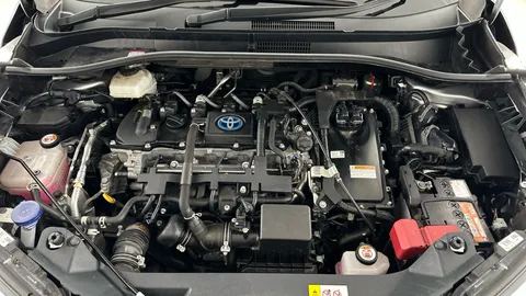 Thumbnail image for the Toyota C-HR 1.8 VVT-h GPF Design    CVT