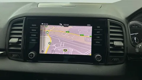 Thumbnail image for the Škoda Karoq 1.5 TSI ACT SportLine   DSG