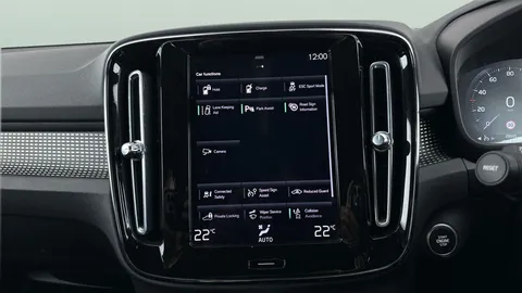 Thumbnail image for the Volvo XC40 1.5h T4 Recharge 10.7kWh R-Design   Plug-in
