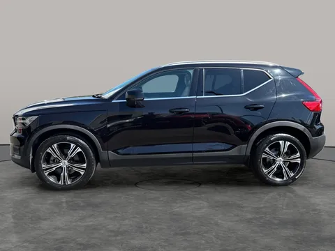 Thumbnail image for the Volvo XC40 2.0 B4 MHEV Inscription Pro