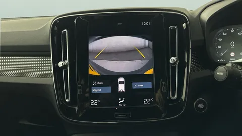 Thumbnail image for the Volvo XC40 1.5h T4 Recharge 10.7kWh R-Design   Plug-in