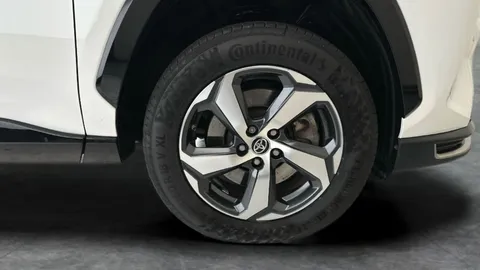Thumbnail image for the Toyota RAV4 2.5 VVT 18.1kWh Design   Plug-in  CVT 4WD