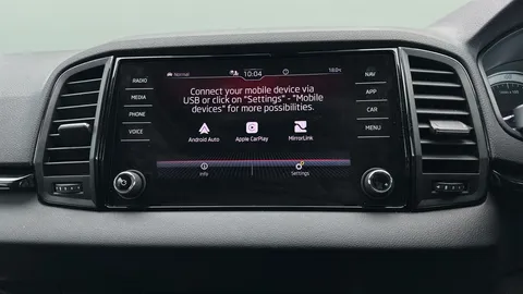 Thumbnail image for the Škoda Karoq 1.5 TSI ACT SportLine   DSG