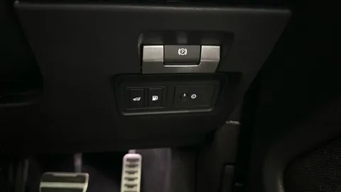 Thumbnail image for the Land Rover Range Rover Evoque 1.5 P300e 12.2kWh R-Dynamic HSE   Plug-in  4WD