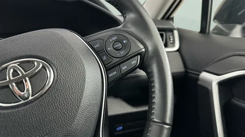 Thumbnail image for the Toyota RAV4 2.5 VVT-h GPF Design    CVT