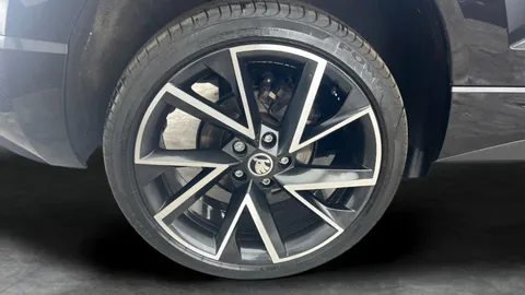 Thumbnail image for the Škoda Karoq 1.5 TSI ACT SportLine   DSG