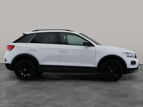 Thumbnail image for the Volkswagen T-Roc 1.5 TSI EVO Black Edition   DSG