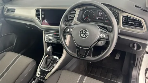 Thumbnail image for the Volkswagen T-Roc 1.5 TSI GPF EVO SE   DSG